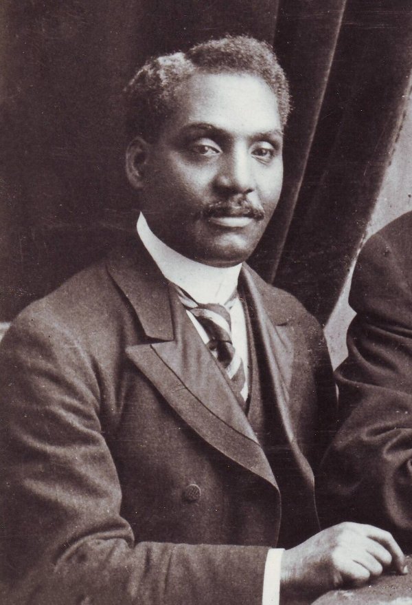Dr John Alcindor